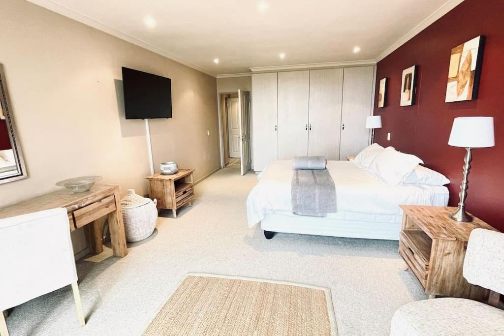Exquisite Villa At Pinnacle Mosselbaai Buitenkant foto