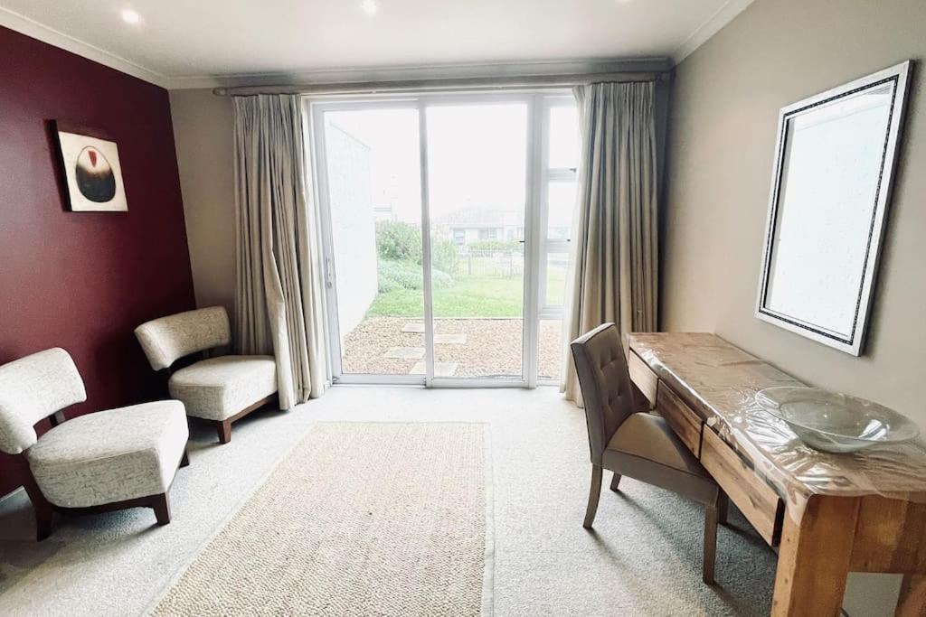 Exquisite Villa At Pinnacle Mosselbaai Buitenkant foto